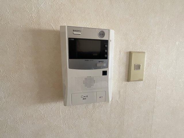 【セキュリティ】 | メゾン三田赤坂 | モニター付きインターホンです