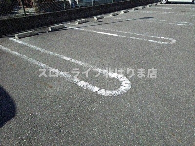 【駐車場】 | ラブリーコート