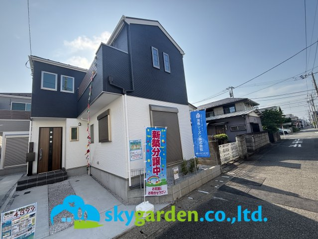 平塚市平塚1期　新築戸建　全2棟1号棟の外観