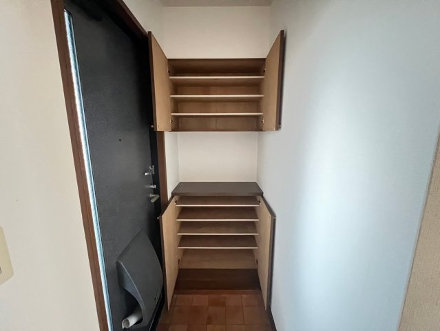 クレール山口の収納|シューズクローゼット多めです
