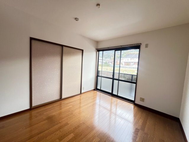 クレール山口の洋室|開放感があります