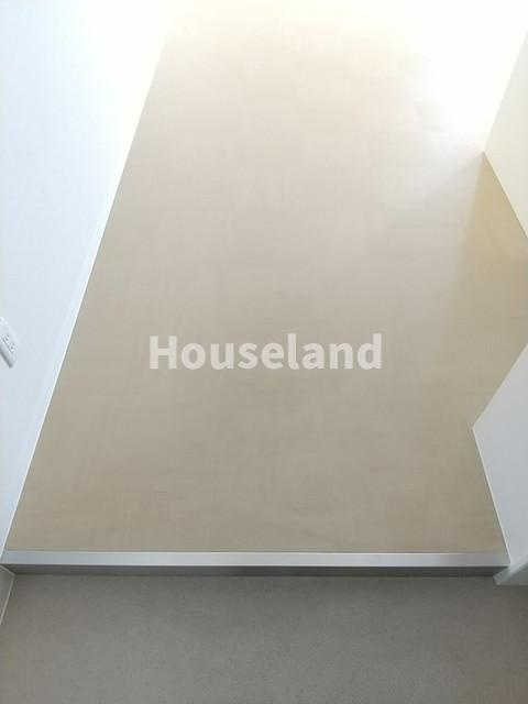 友田町ビルヂングの玄関