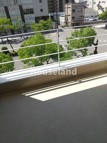 友田町ビルヂングのバルコニー