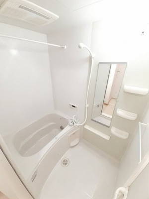 【浴室】 | カルムプロムナード | きれいなお風呂です