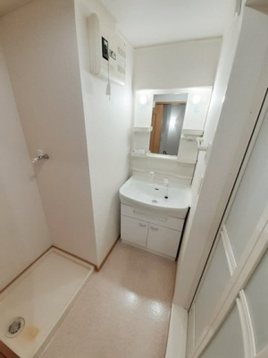 【洗面所】 | カルムプロムナード | 広い洗面スペース