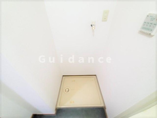 【シャワールーム】