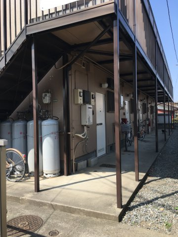 コーポみずくぼＢ棟のエントランス|建物の内部です