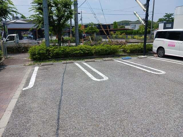 リバティ－ビルの駐車場