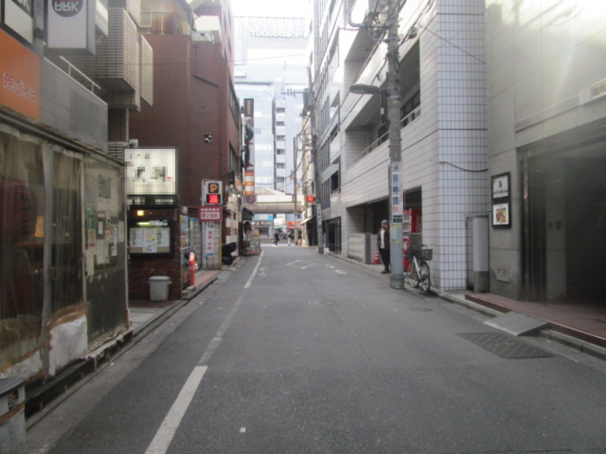 千代田区神田佐久間町２丁目のビルの周辺