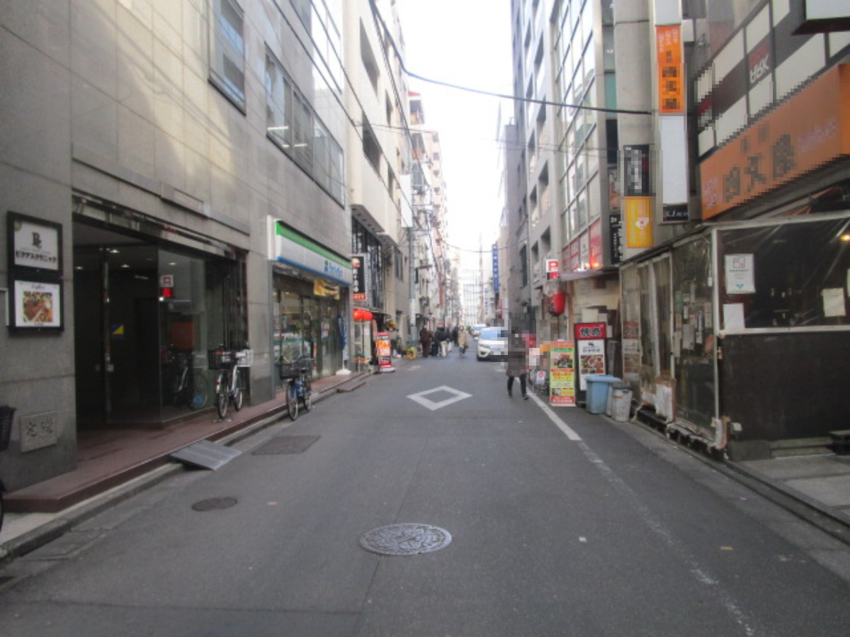 千代田区神田佐久間町２丁目のビルの周辺