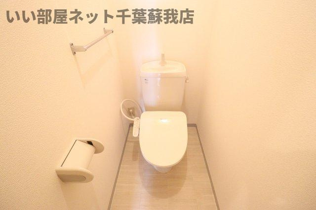 アバンサールAのトイレ|ゆったりとした空間のトイレです