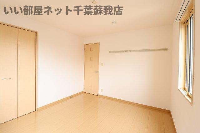 アバンサールAの洋室|落ち着いた色調の洋室です