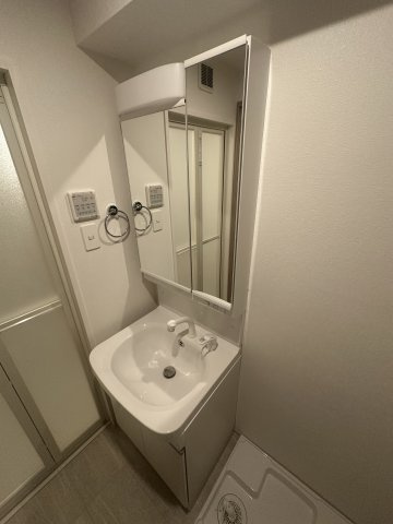meLiV三好ケ丘の洗面所