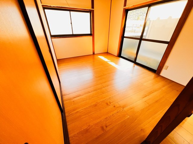 藤田アパートの洋室