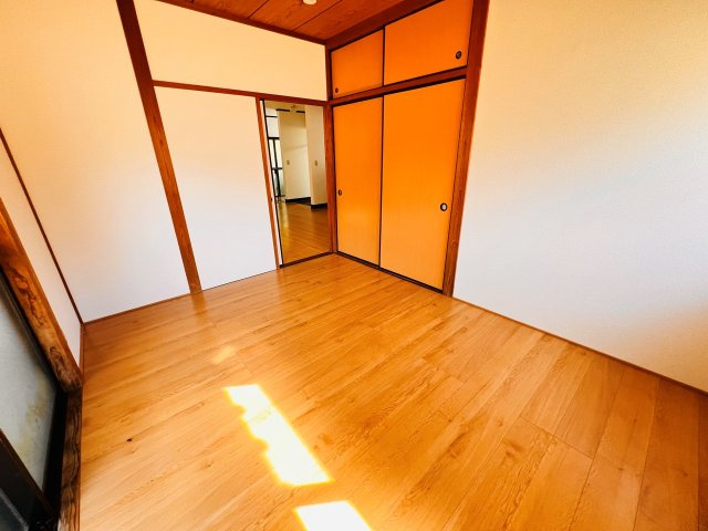 藤田アパートの洋室