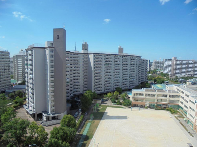 南砂住宅８号棟　10階の外観