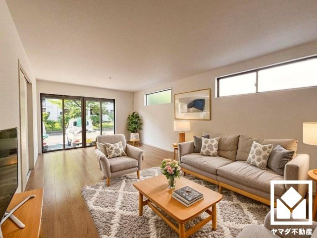 京田辺市河原神谷　１期　４号地の居間・リビング|※実写真と間取り図からCG再現した「空室リフォームイメージ」に家具などをCG合成しており、実際と異なります。