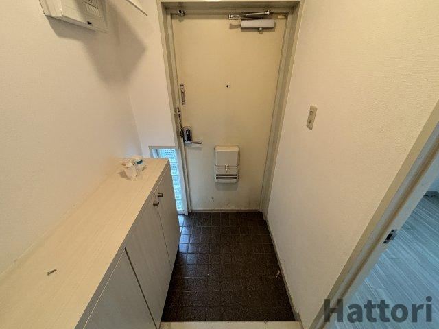 リブレ待兼山の玄関