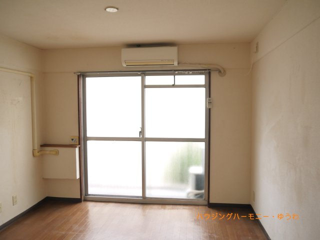 【洋室】 | メゾン・ド・スサーナ | 賃貸中ですが、貸し出す前のお部屋状況です。