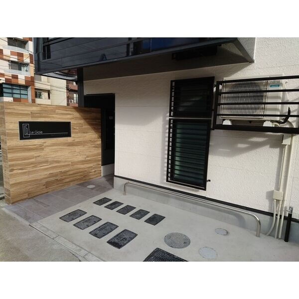 LeGioie中村区役所駅のロビー