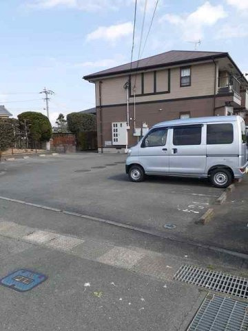 リーブメゾンＹ．Ａの駐車場