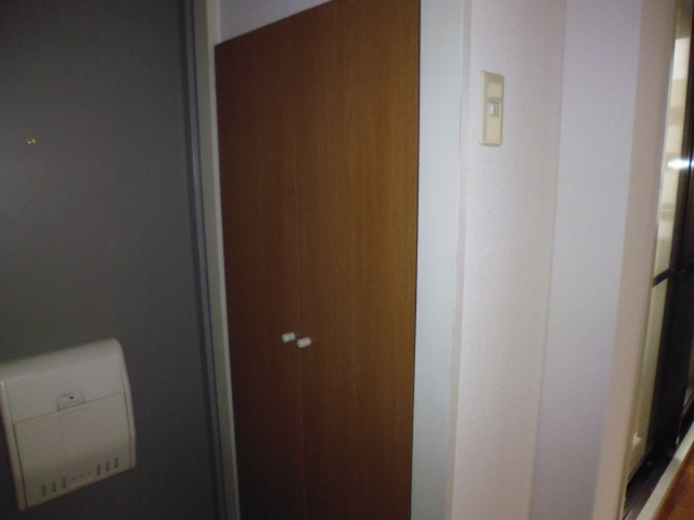 YKハイツ西明石の収納