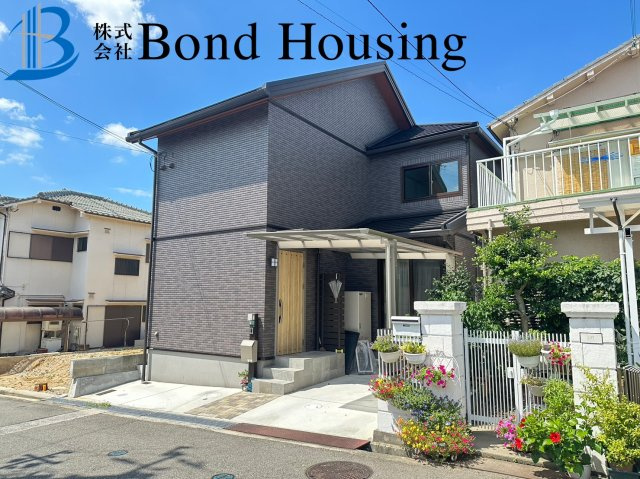 セキスイハイム施工　車２台可　魚住町清水　築2年