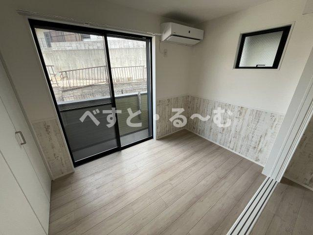 アリビア東朝霧丘の洋室