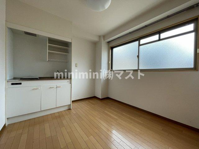 ジェイ・プライド難波南の居間・リビング