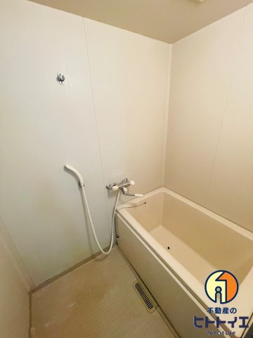 メゾン山下の浴室