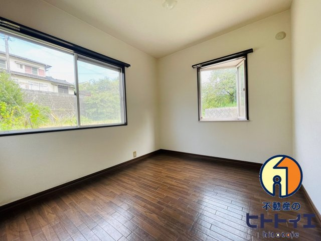 メゾン山下の洋室