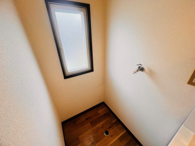 メゾン山下の設備|洗濯機置き場です。