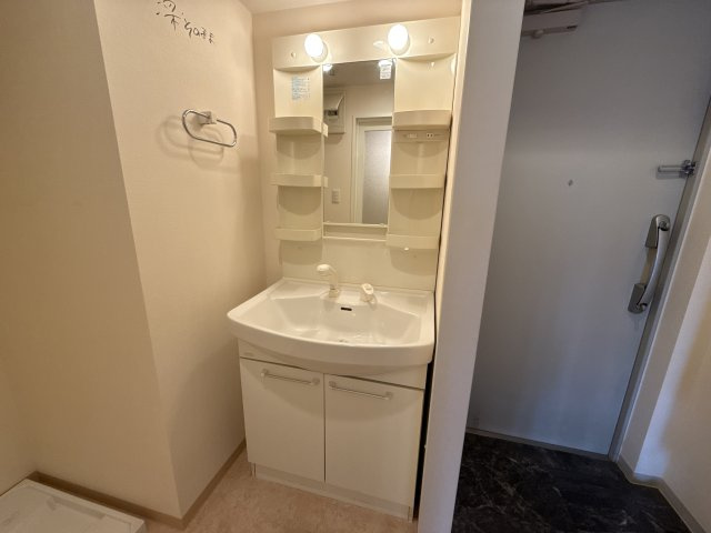 ベルメゾン・エグレットの洗面所