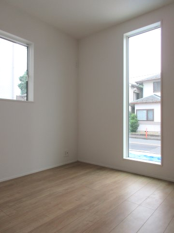 瑞穂町駒形富士山　新築戸建全6棟の洋室|リビングに隣接したお部屋なのでお子様の遊び場に便利♪