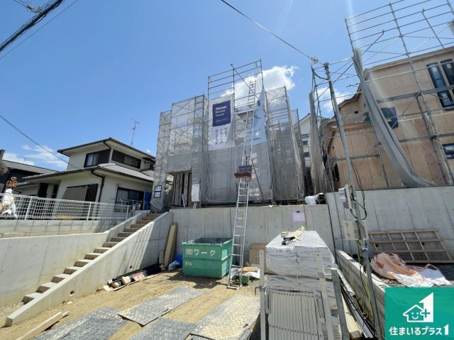 堺市西区上野芝向ヶ丘町　新築一戸建ての外観|現在の進捗状況です！順調に作業進行中、完成が待ち遠しいです！詳細の間取り等、お気軽にお問い合わせください！