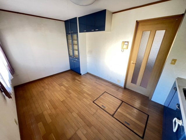 【居間・リビング】