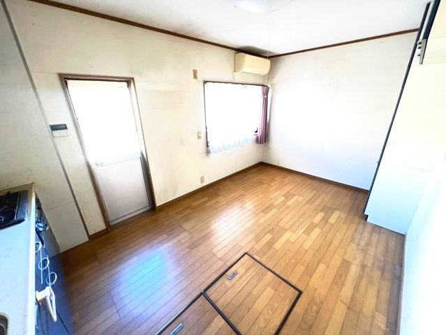 【居間・リビング】