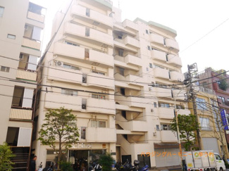 【外観】 | 白を基調としたモダンな外観