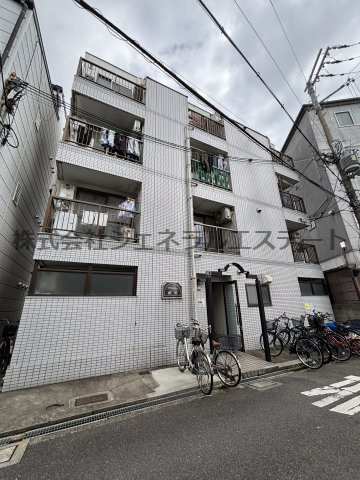 プチシャトー城垣の外観