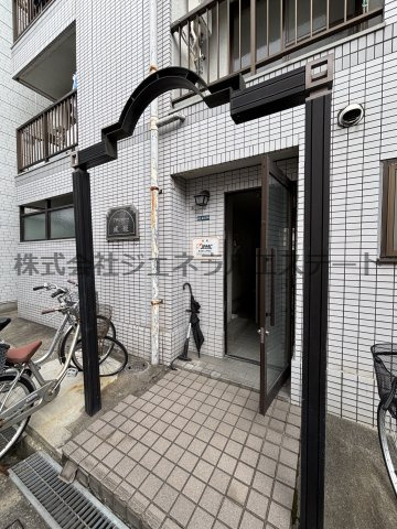 プチシャトー城垣のエントランス