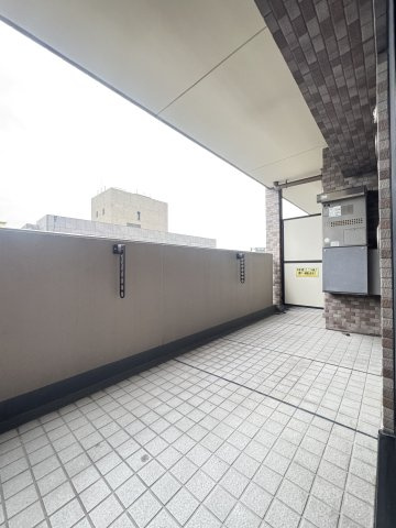 リーガル神戸三宮のバルコニー