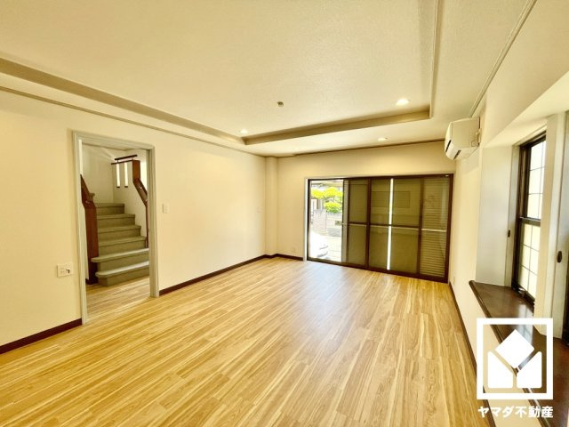 大津市黒津３丁目の居間・リビング