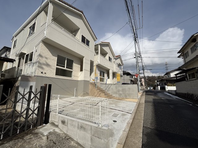 新築戸建　安東４丁目の前面道路含む現地写真