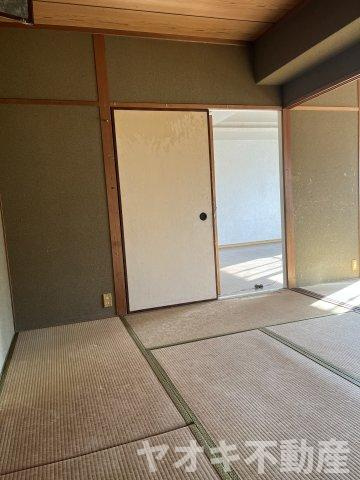 坂出本町マンションの和室