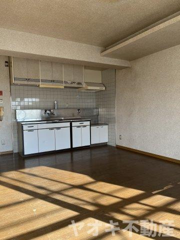 坂出本町マンションの居間・リビング