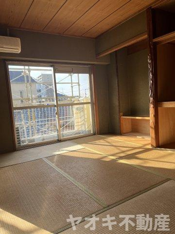 坂出本町マンションの和室