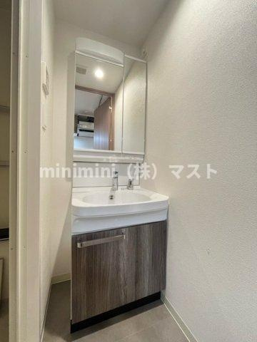 プレサンス四天王寺前夕陽ヶ丘　凛宮の洗面所