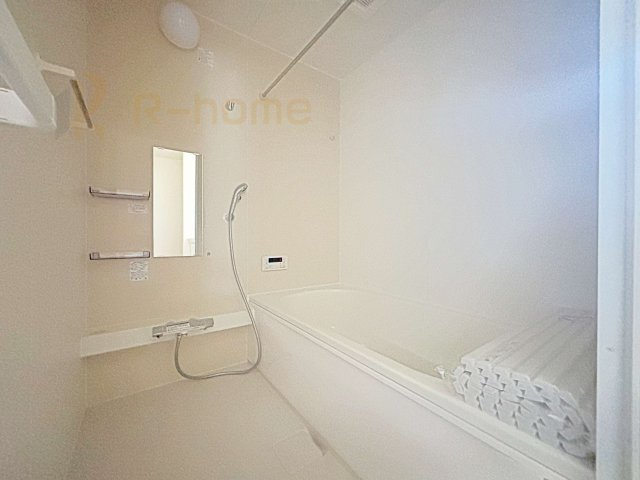 水戸市見川21期　新築戸建て　2号棟の浴室|足を伸ばしてもゆったりできるバスルーム♪機能性も取り入れて使い易さも保証します♪