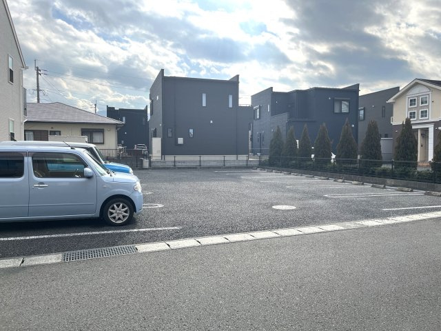 ＮＭＯＮ　Ｄの駐車場
