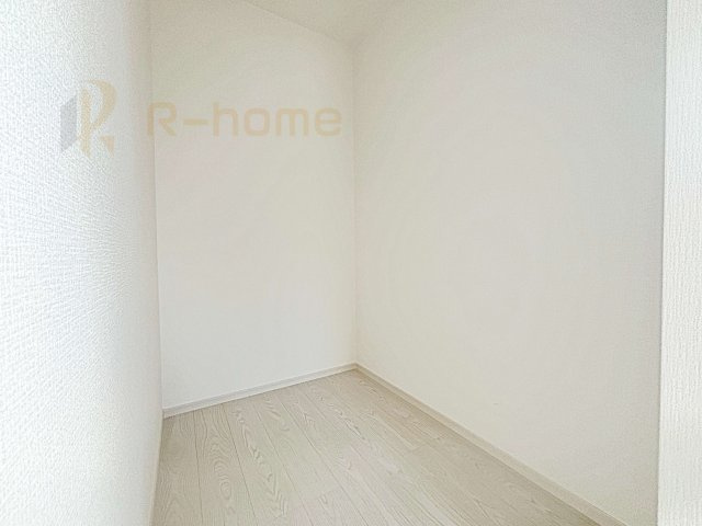 水戸市見川21期　新築戸建て　3号棟の収納|人気のウォークインクローゼット！
アウター類はもちろん、季節ものや寝具も収納できます！